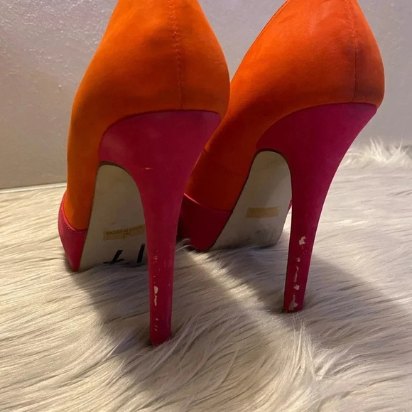 Penny Loves Kenny Pink & Orange Suede with Gold Beaded Top Accent Heels - Picture 6 of 12